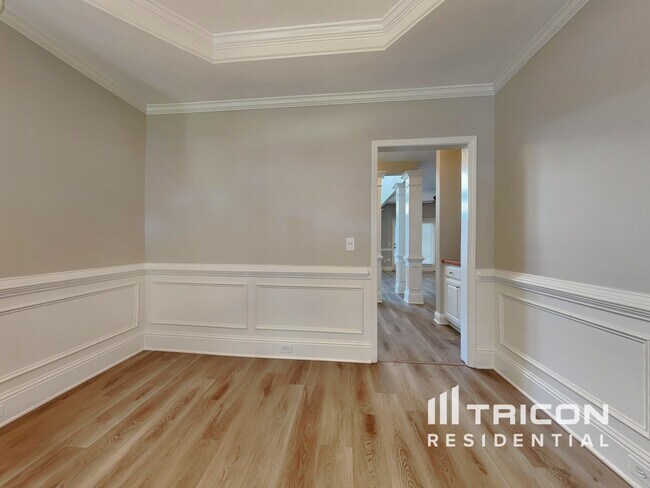 Building Photo - 1410 Bentwater Dr