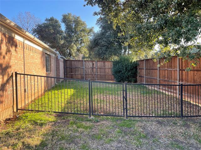 Building Photo - 7901 Old Hickory Dr