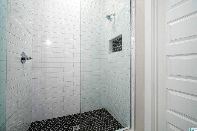 Building Photo - 4768 Silas Ave