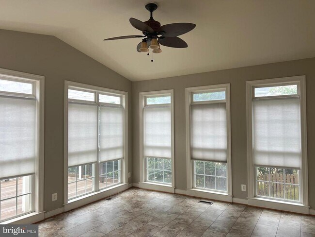 Building Photo - 7 Brannigan Dr