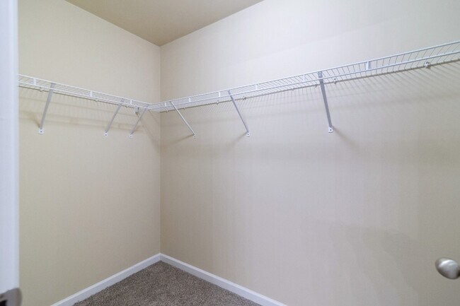 Building Photo - 1030 Ashmore Dr