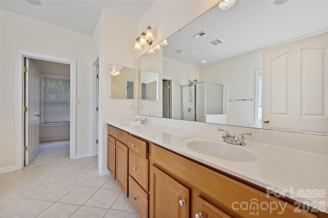 Building Photo - 12315 Chesley Dr