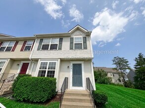 Building Photo - 219 Merrill Ct