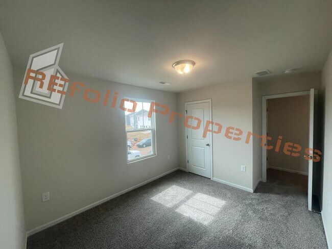 Building Photo - 7129 Stratified Ct