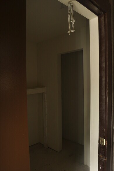 Storage w/ washer dryer hookups - 7200 W T C Jester Blvd