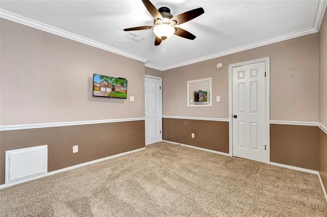 Building Photo - 15131 Cranbourne Dr