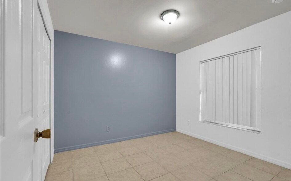 Building Photo - 4510 30th St SW