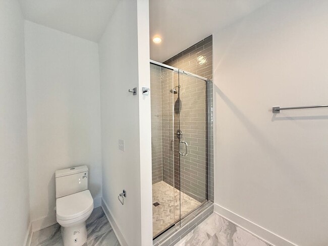 Building Photo - **OFFERING RENT PROMOTION FOR THE FIRST 6 MONTHS** Luxurious New Construction 4BD, 4BA Downtown R...