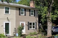 Building Photo - 211 Greentree Park