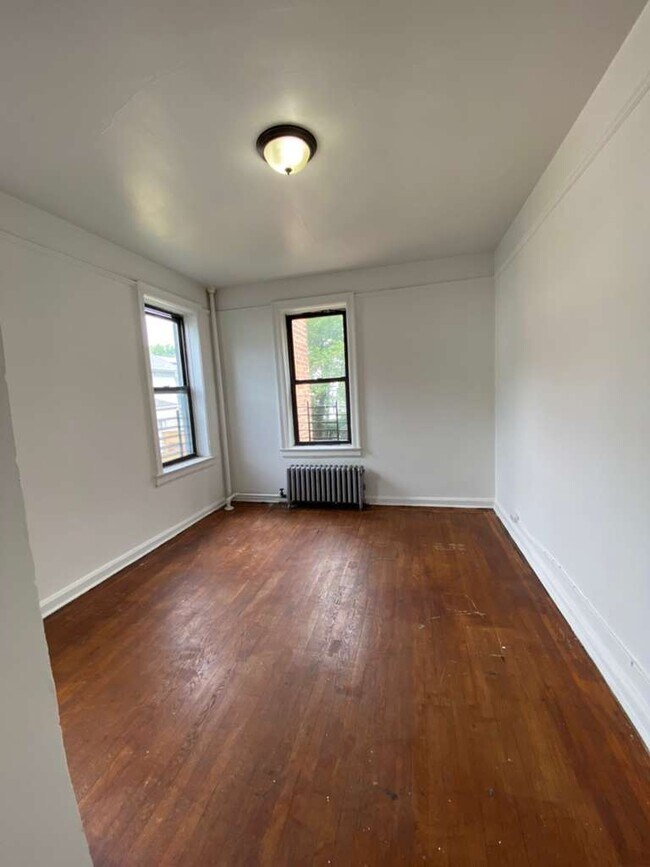 Building Photo - 1179 Yonkers Ave
