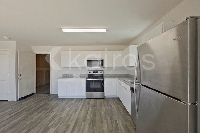 Building Photo - 3612 Koval Dr