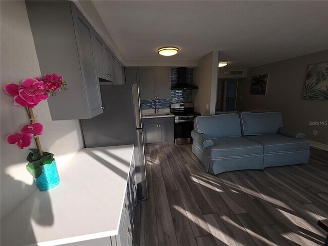 Building Photo - 2566 Gary Cir