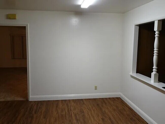 Building Photo - single family home