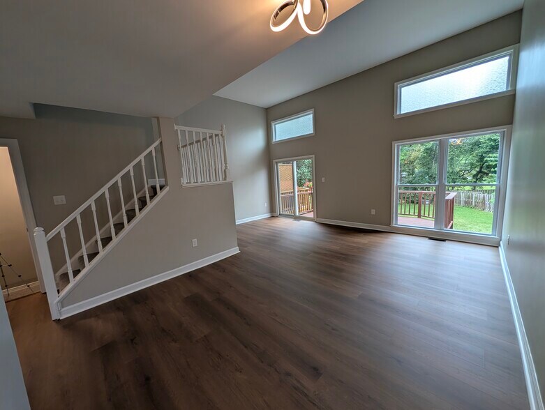 Living room - 14141 Betsy Ross Ln