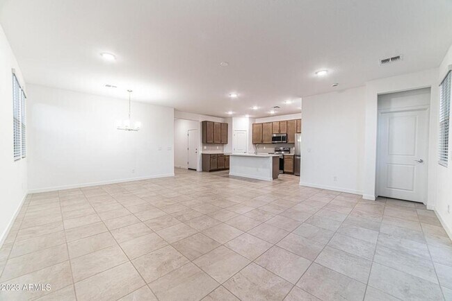 Building Photo - 3bed, 2bath Home