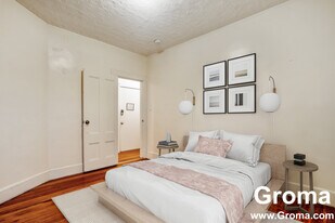 Building Photo - 126 Day St