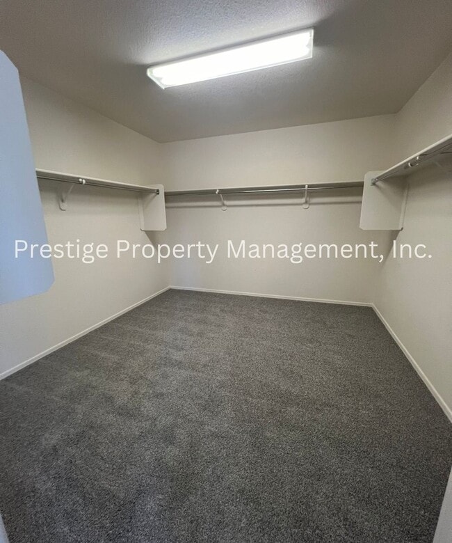 Building Photo - Nice Sahuarita Home with Open Kitchen!!