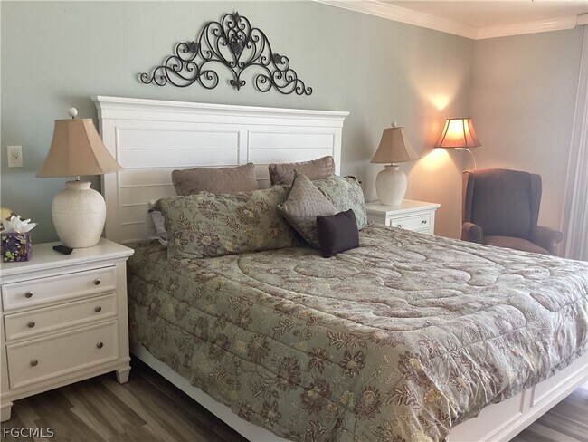 Building Photo - 26140 Hickory Blvd