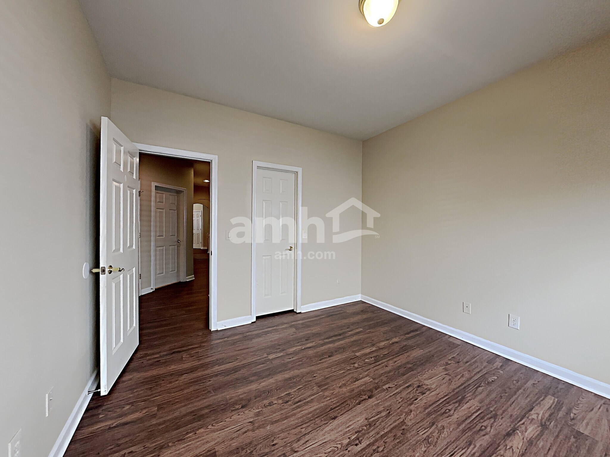 Building Photo - 7604 Cole Ln