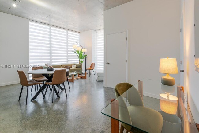 Building Photo - 151 SE 1st St