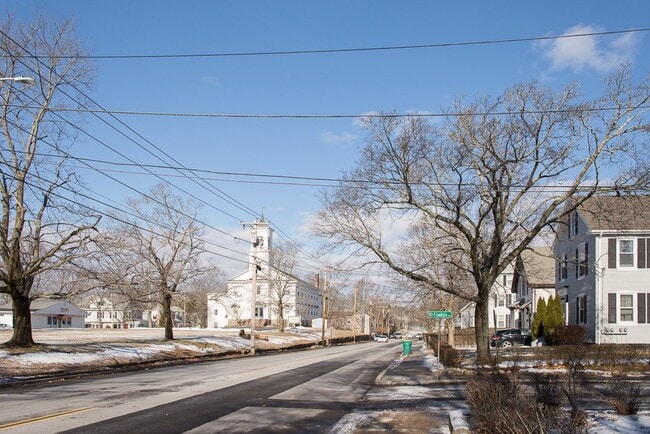 Building Photo - 271 N Washington St