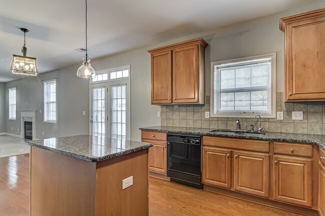 Building Photo - 4612 Dry Creek Ct