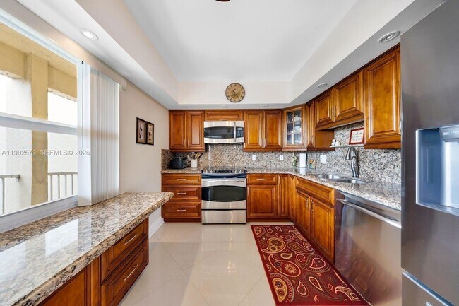 Building Photo - 3095 N Course Dr