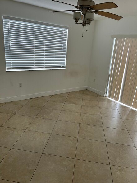 Building Photo - 8640 SW 212th St