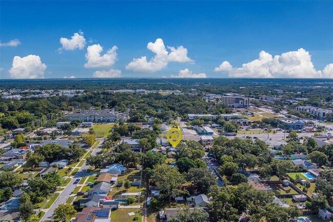 Building Photo - 810 2nd Ave NW