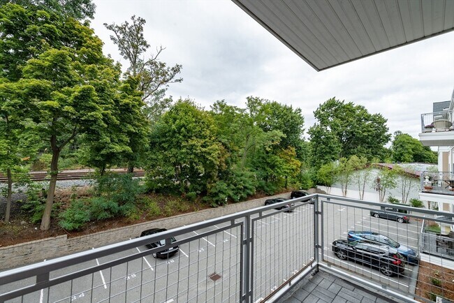 Building Photo - 130 Tremont St