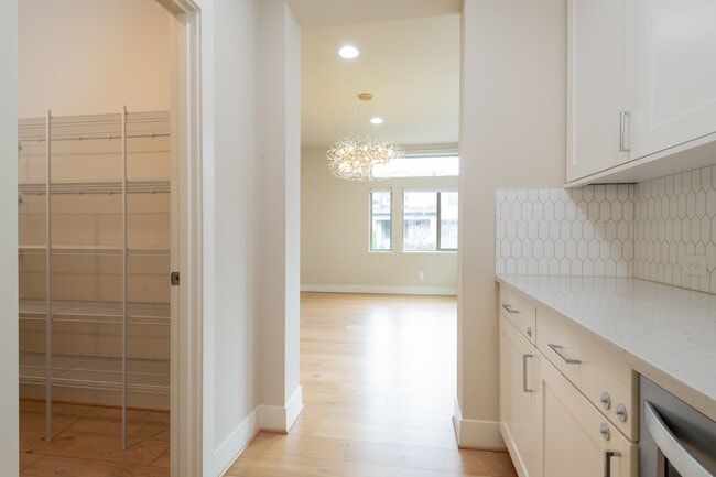 Building Photo - 4077 233rd Pl SE