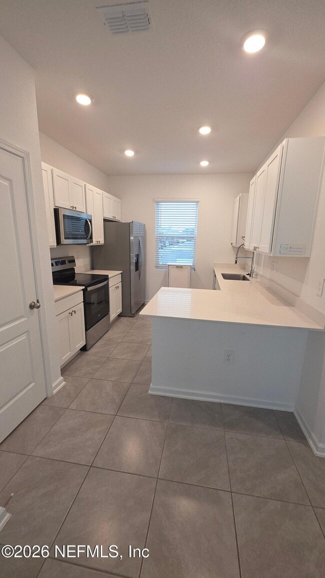 Building Photo - 56 Sage Br St