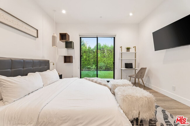 Building Photo - 22747 Erwin St