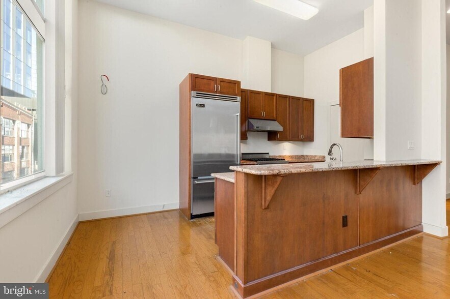 Building Photo - 23 S 23rd St