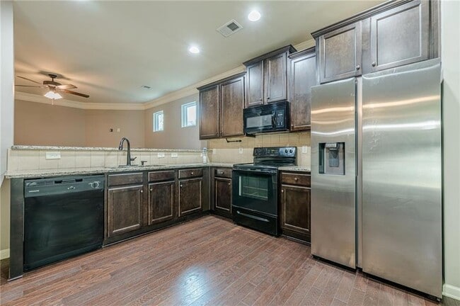 Building Photo - 3446 Greyhawk Crossing