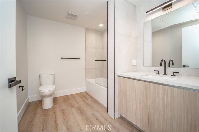 Building Photo - 2828 London St