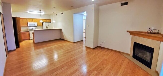 Building Photo - $1,450 | 2 Bedroom, 2 Bathroom Condo | Pets Negotiable | Available for August 1st, 2026 Move In!