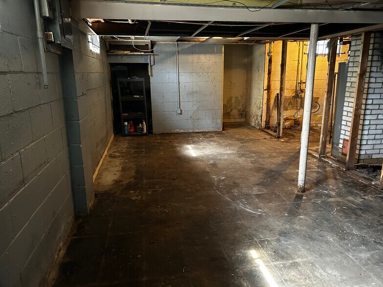 Side 1 of the basement - 4021 Forest Hill Ave