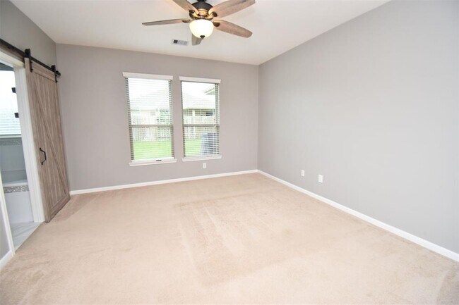 Building Photo - 4467 Gerona St
