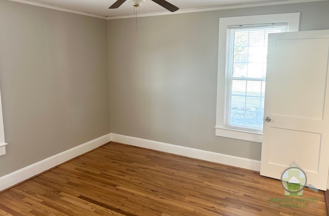 Building Photo - 305 Perry Rd