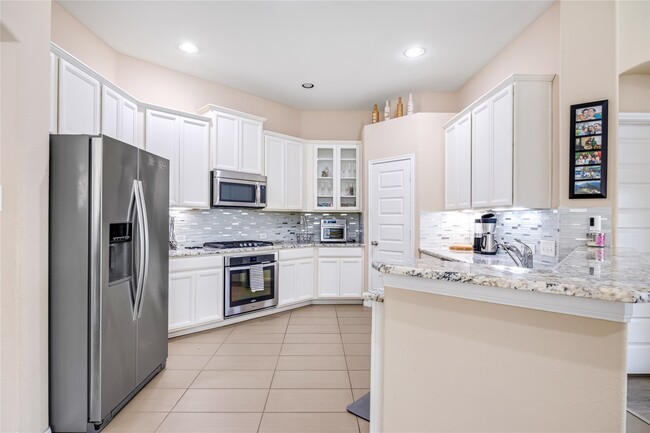Building Photo - 7030 Villa Mountain Ln