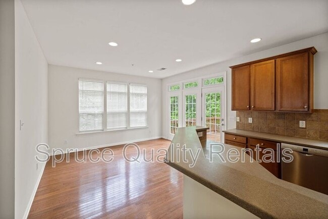 Building Photo - 119 Vintage Dr