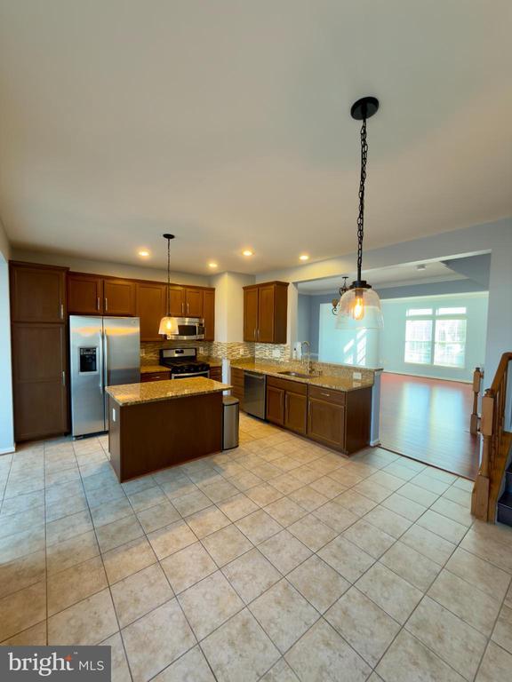 Building Photo - 15044 Danehurst Cir