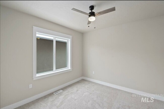 Building Photo - Beautiful Custom Single Level Boise Home A...