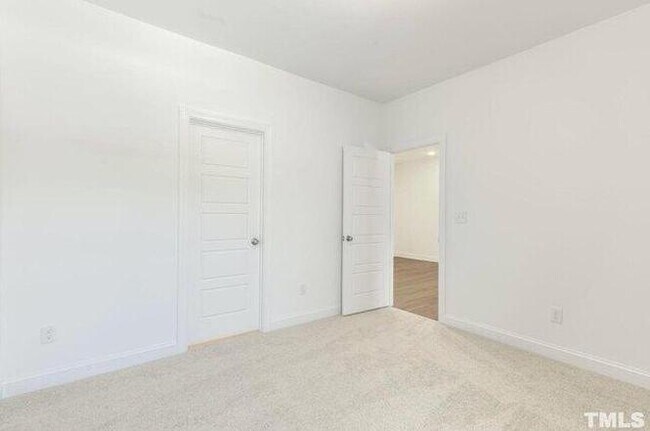 Building Photo - 2045 Maggie Vly Dr
