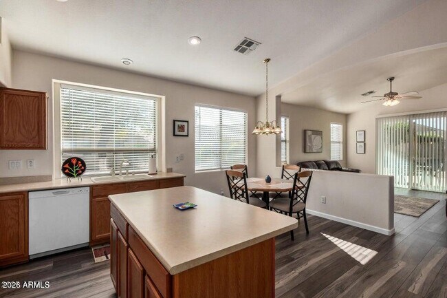 Building Photo - 17709 W Sunbelt Dr