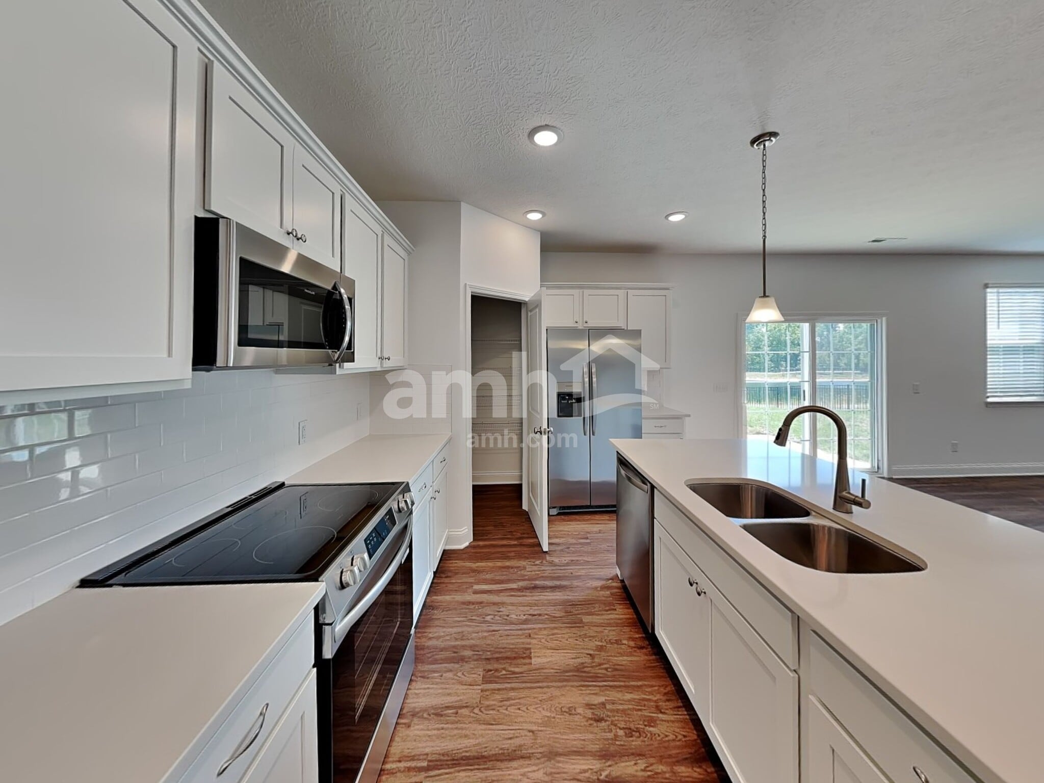 Building Photo - 8444 Northpoint Dr