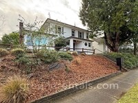 Building Photo - The Linn Apartments