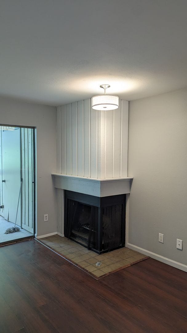 Building Photo - 10819 NE 37th Pl