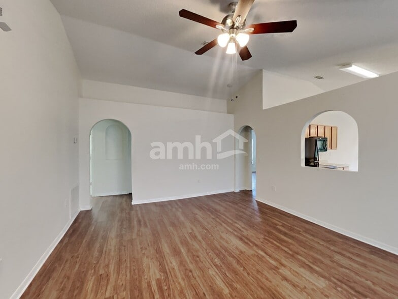 Building Photo - 30303 Pongo Way